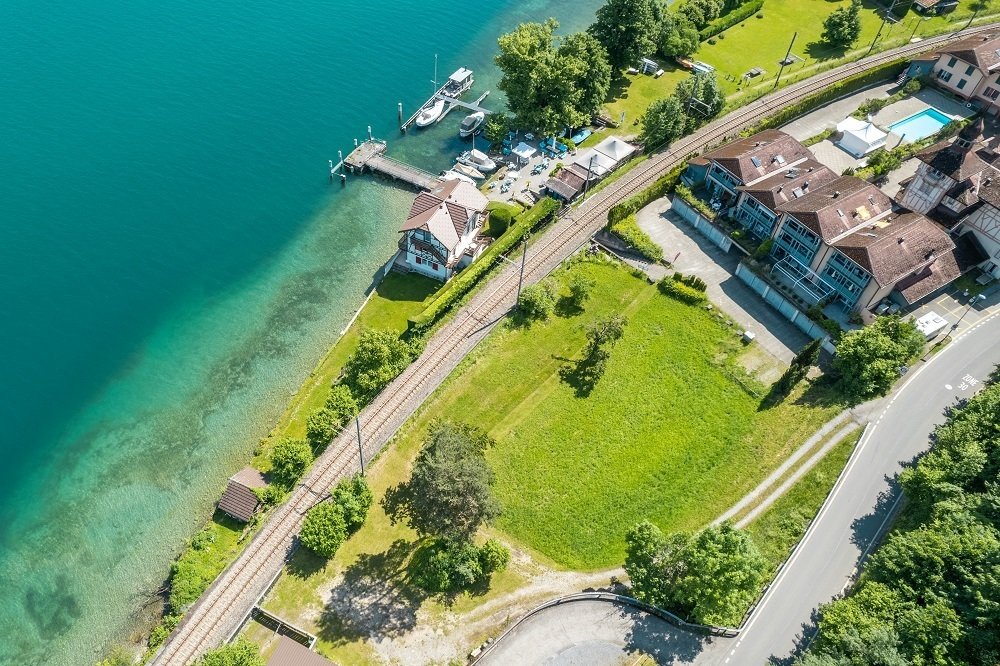 Land in Därligen, Canton of Bern, Switzerland 5 - 18599751