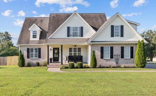 House in Burns, Tennessee, United States 1