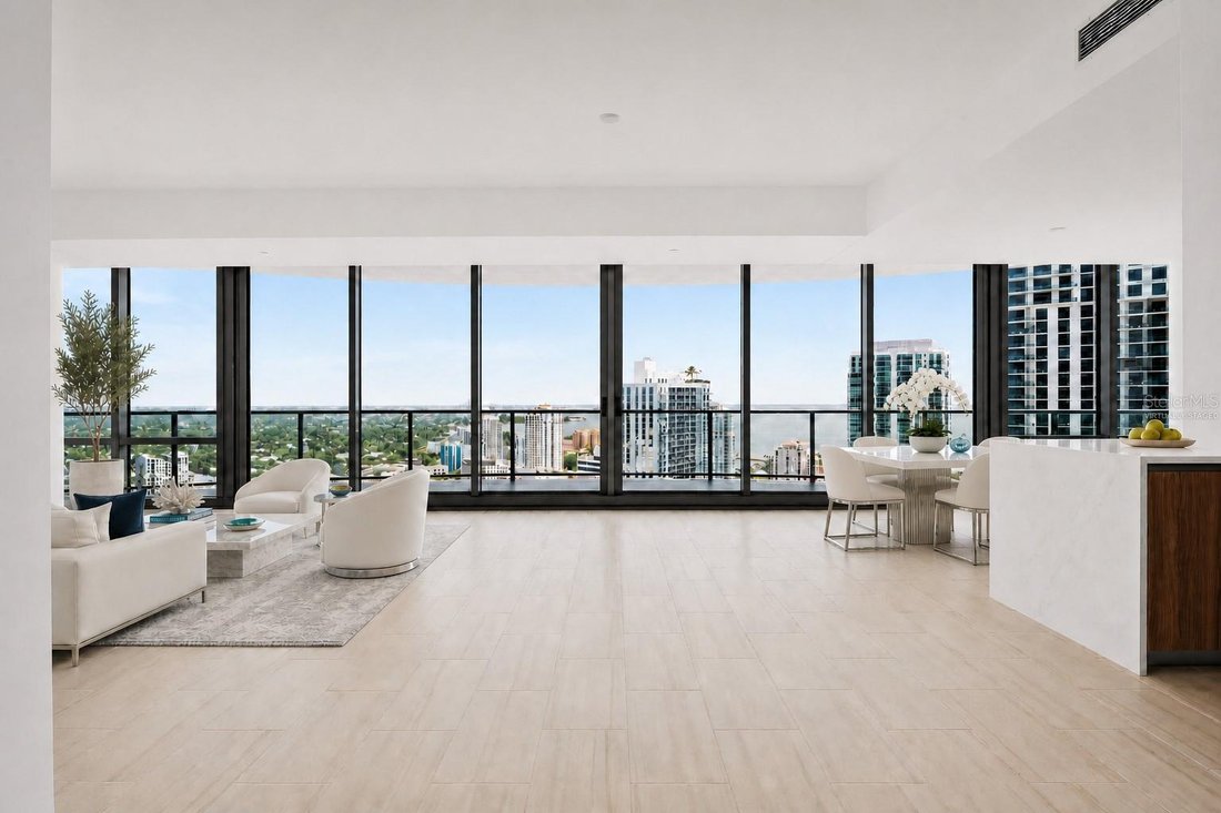 Condo in St. Petersburg, Florida, United States 4 - 17916581