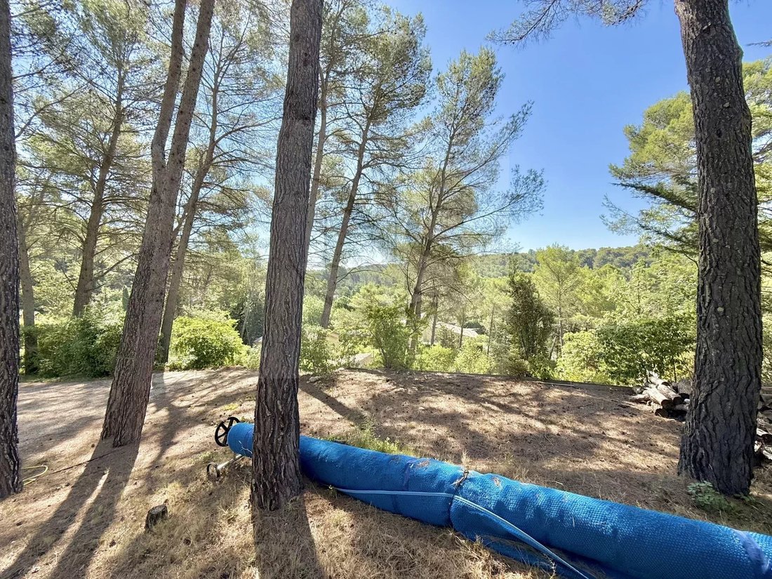 Terreno a Saint-Marc-Jaumegarde, Provenza-Alpi-Costa Azzurra, Francia 2 - 18598622
