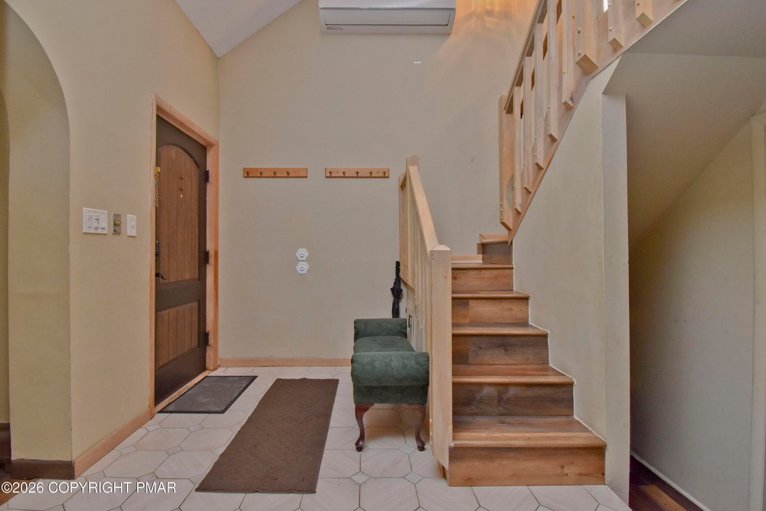 House in Canadensis, Pennsylvania, United States 3 - 18597230