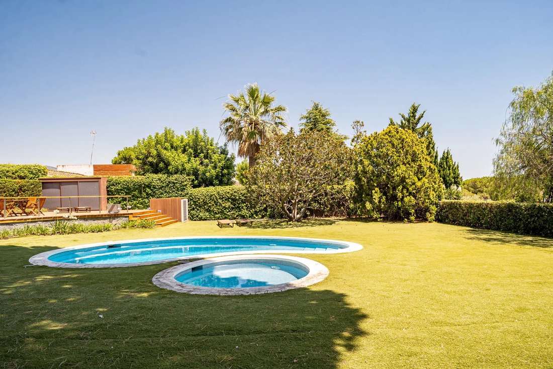 Chalet in Alella, Catalonia, Spain 4 - 18596864