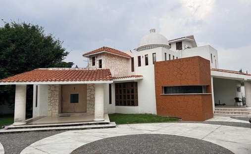 House in San Salvador Tizatlalli, State of Mexico, Mexico 1