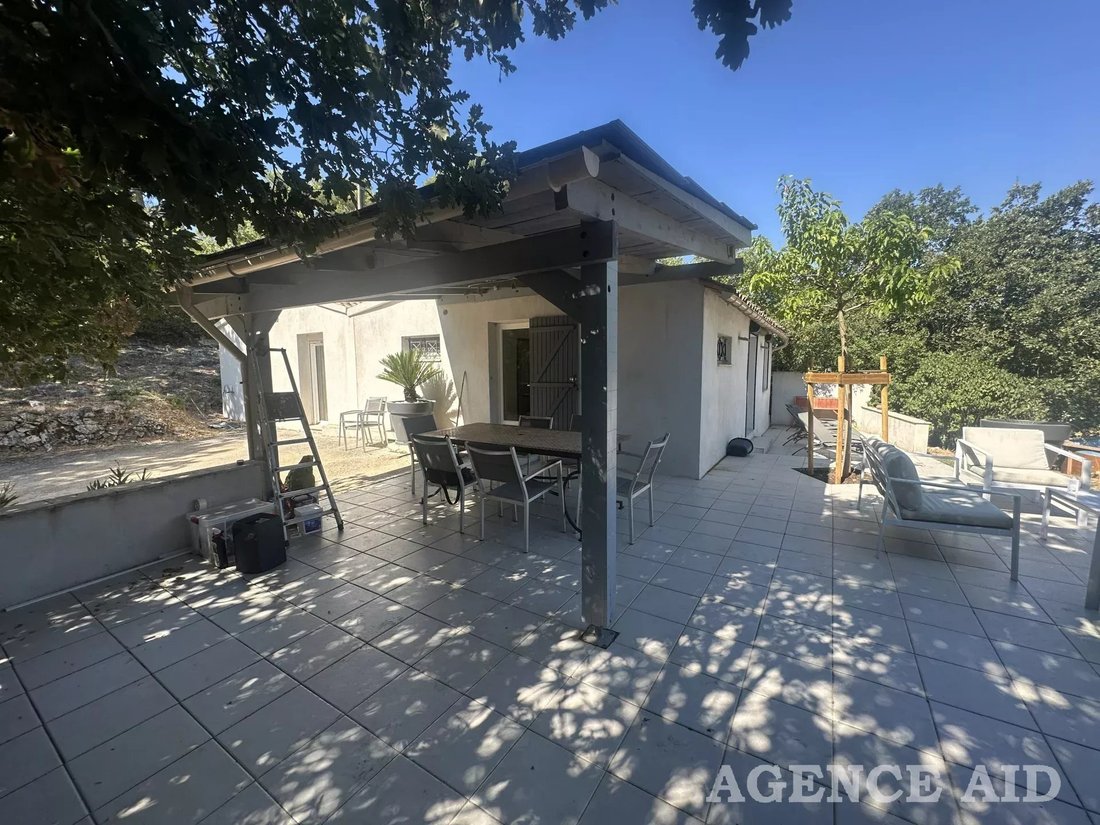 Estate in Cuges-les-Pins, Provence-Alpes-Côte d'Azur, France 3 - 18598500