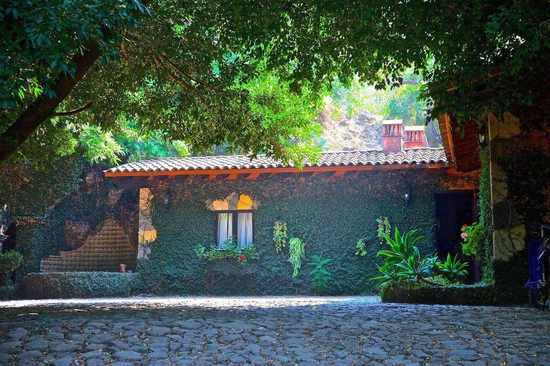 House in Tepoztlán, Morelos, Mexico 2 - 18598458