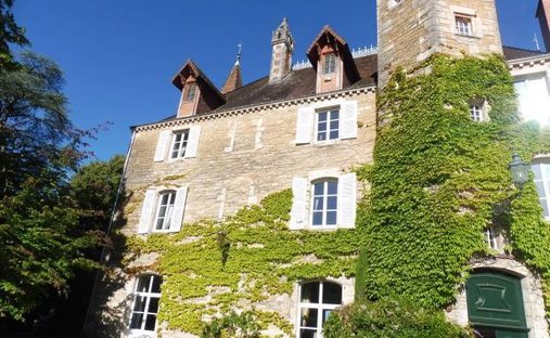 House in Baudières, Bourg-en-Bresse, France 1