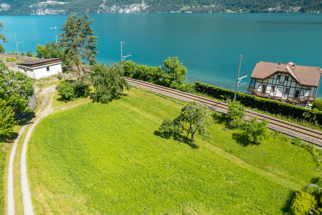 Land in Därligen, Canton of Bern, Switzerland 4 - 18599751