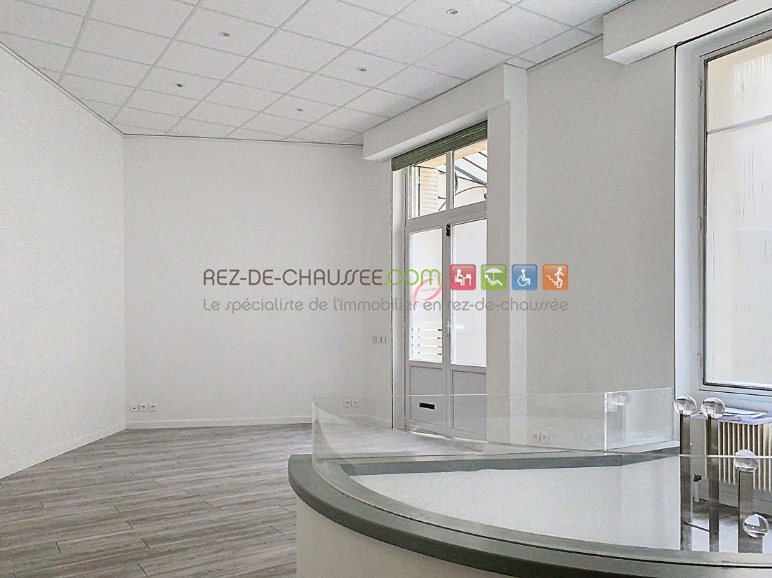 Apartment in Lorette-Martyrs, Paris 9e Arrondissement, Paris 4 - 18597797