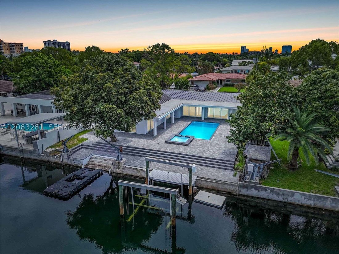 House in North Miami Beach, Florida, United States 3 - 18601000