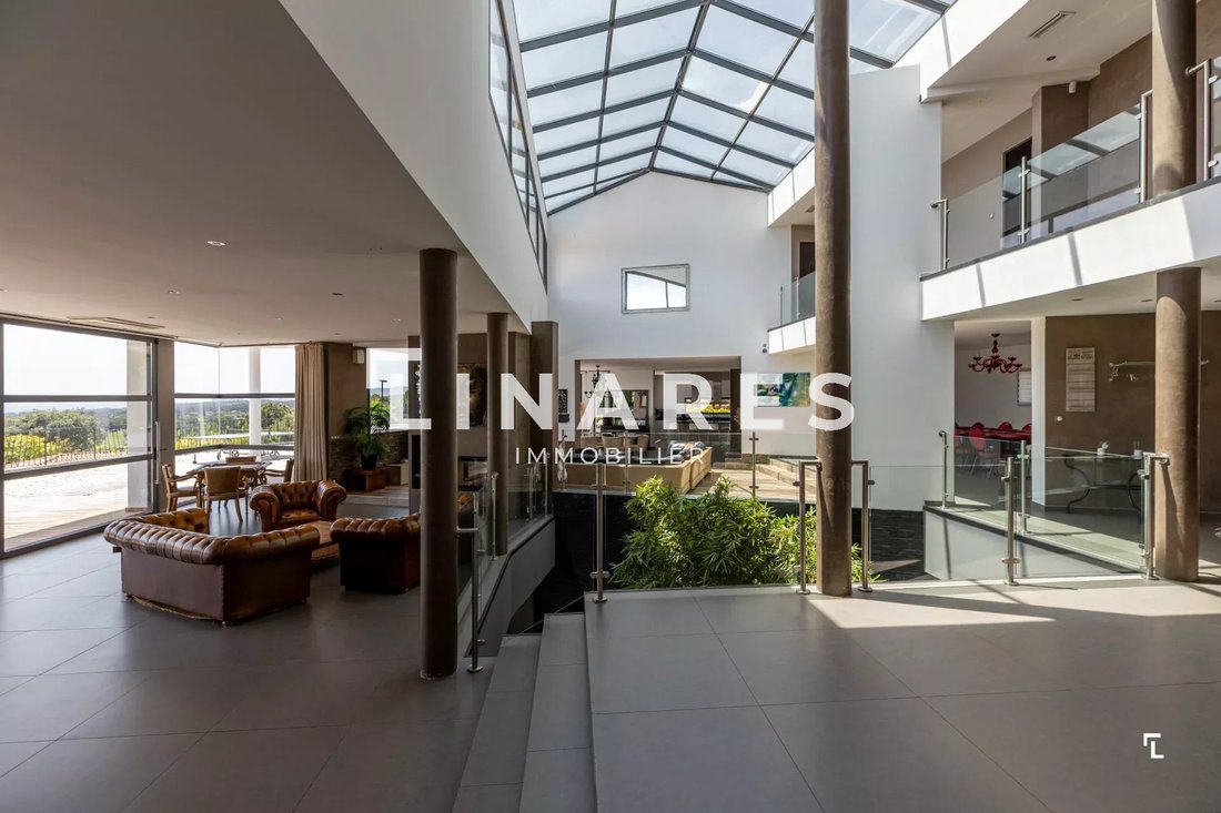 Villa in Le Castellet, Provence-Alpes-Côte d'Azur, France 5 - 18598423