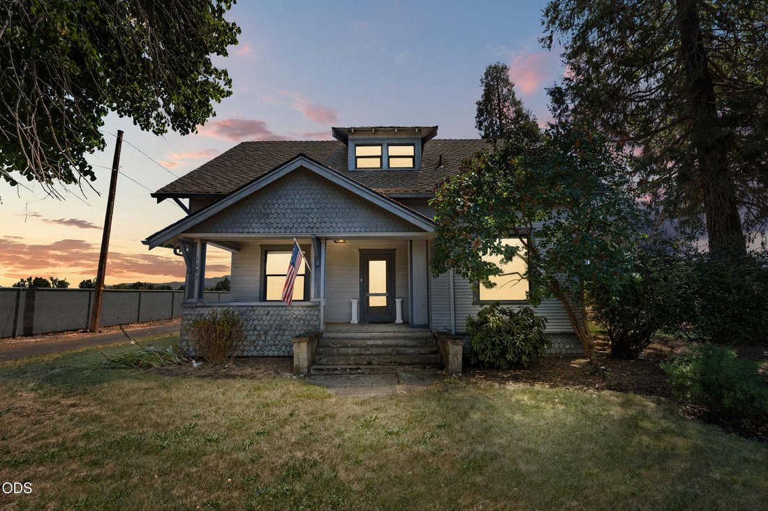 House in Medford, Oregon, United States 2 - 18596478