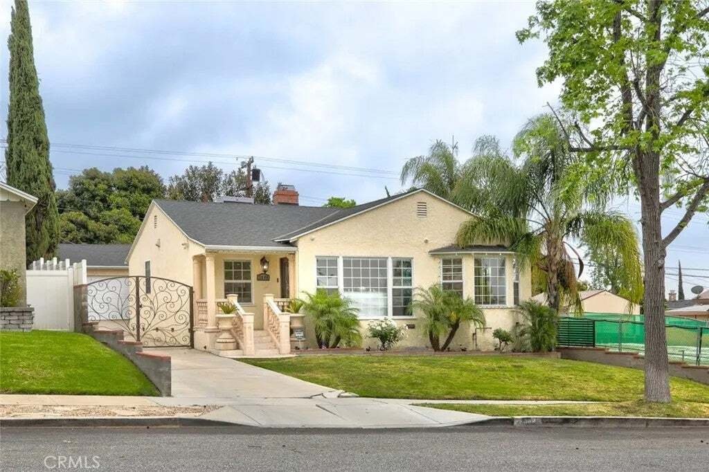 House in Burbank, California, United States 2 - 17633177