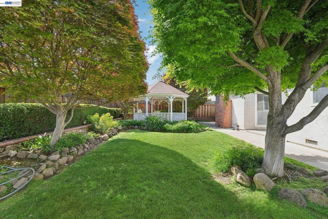 House in Gilroy, California, United States 3 - 18600575