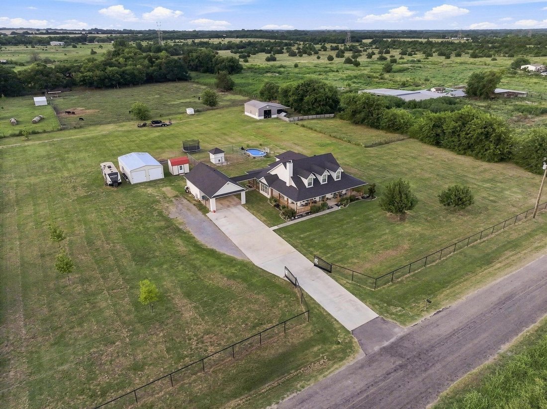 House in Farmersville, Texas, United States 4 - 18597213