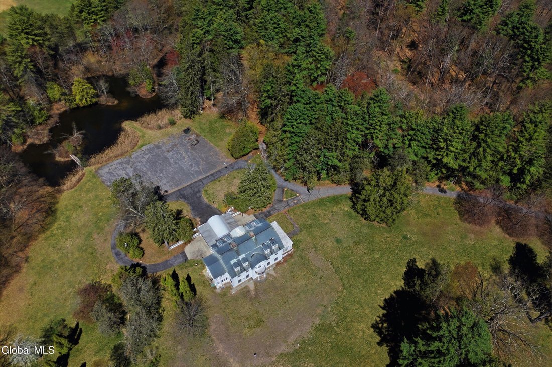 House in Saratoga Springs, New York, United States 1 - 18597237
