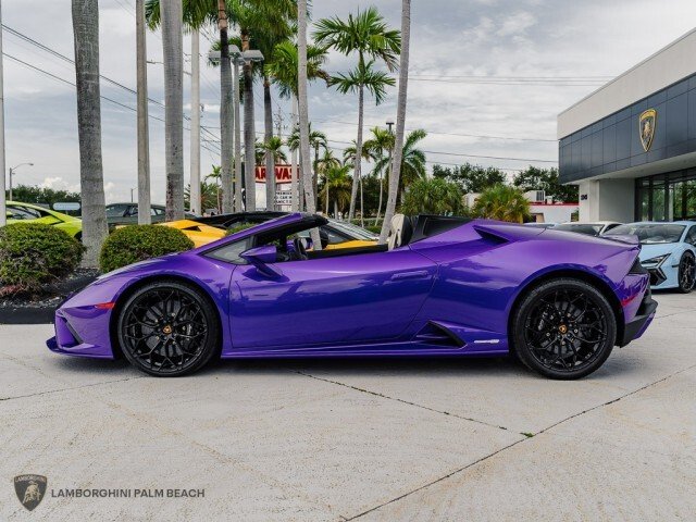Cabriolet in Palm Beach, FL, United States 3 - 18598502