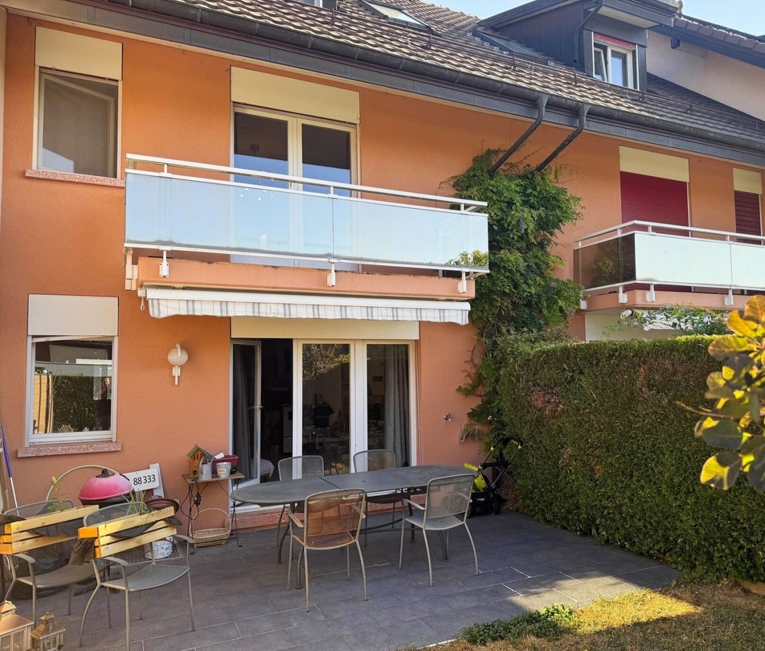 Villa in Gimel, Vaud, Switzerland 2 - 18600034