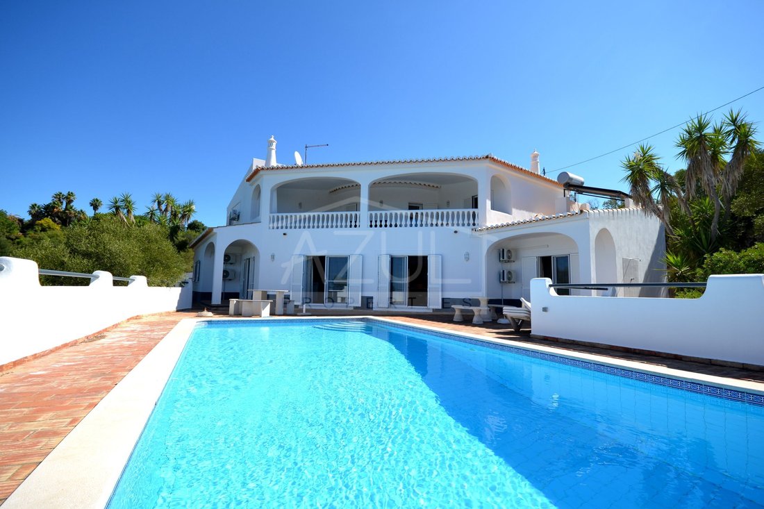 Villa in Santa Barbara de Nexe, Algarve, Portugal 1 - 18602638