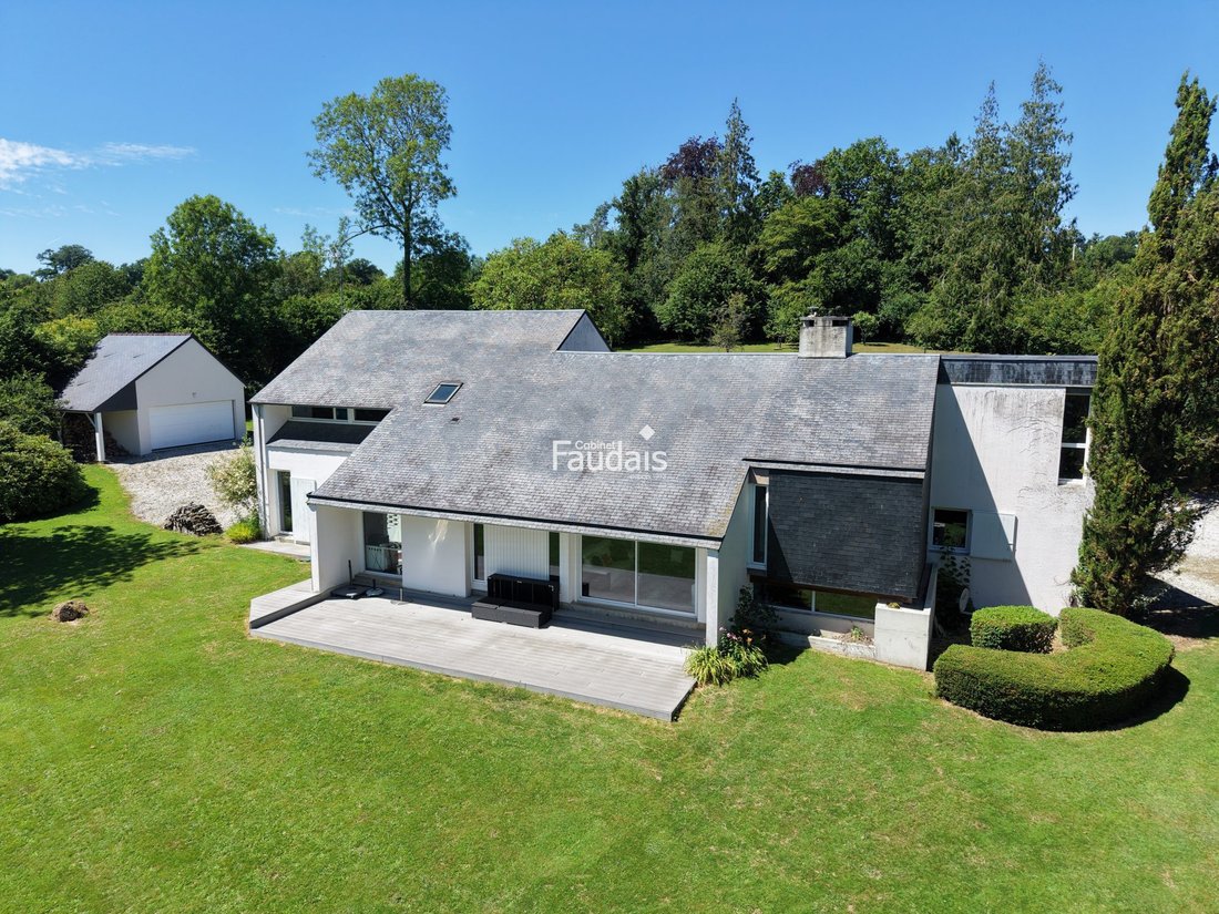 House in Saint-Clair-sur-l'Elle, Normandy, France 1 - 18600612