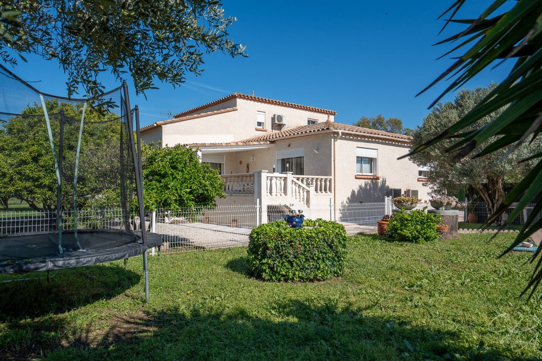 Villa in Villelongue-de-la-Salanque, Occitania, France 1 - 18597974