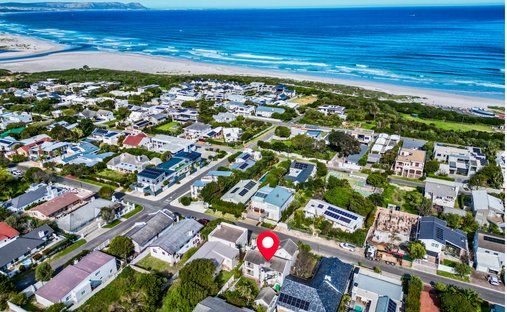 Country House in Overstrand Local Municipality, Western Cape, South Africa 1