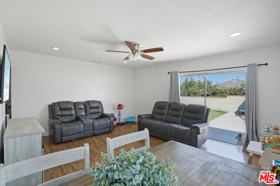 House in Pico Rivera, California, United States 5 - 18602425