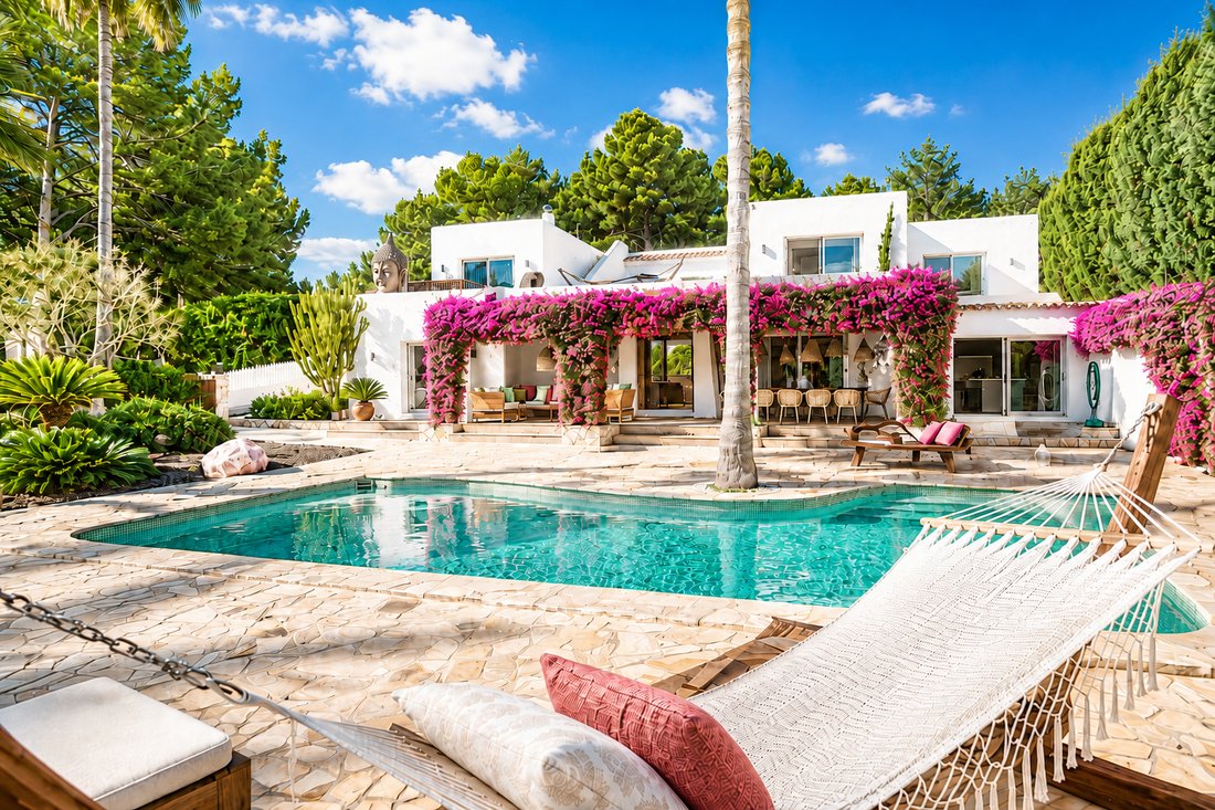 Finca in Jesus, Santa Eularia des Riu, Balearic Islands 3 - 17947125