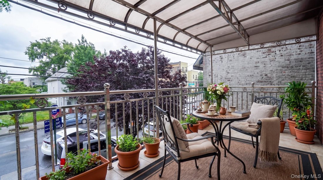 House in New York, New York, United States 3 - 18600826