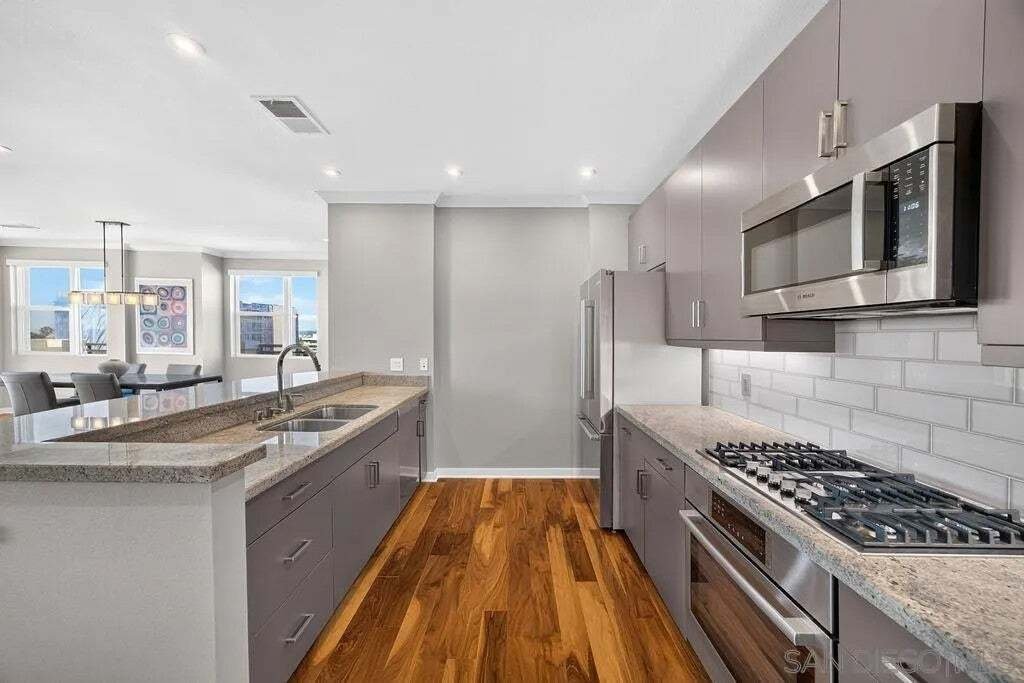 Condo in San Diego, California, United States 3 - 18601935