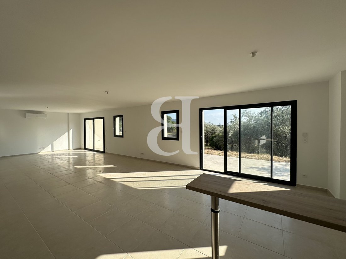 Villa in Séguret, Provence-Alpes-Côte d'Azur, France 4 - 18603980