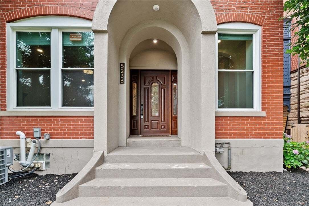 House in Pittsburgh, Pennsylvania, United States 2 - 18599658