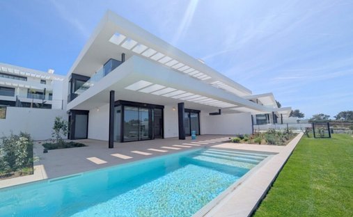 House in Elviria-Cabopino, Marbella, Spain 1