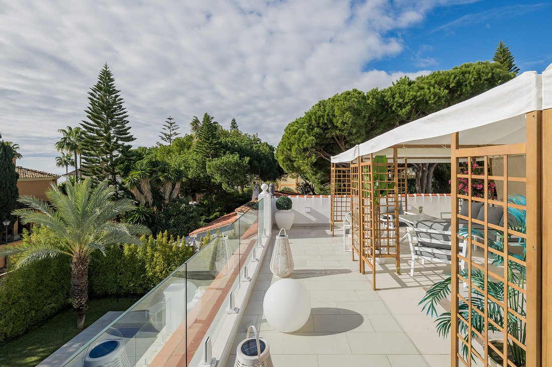 Villa in Elviria-Cabopino, Marbella, Spain 4 - 18596931