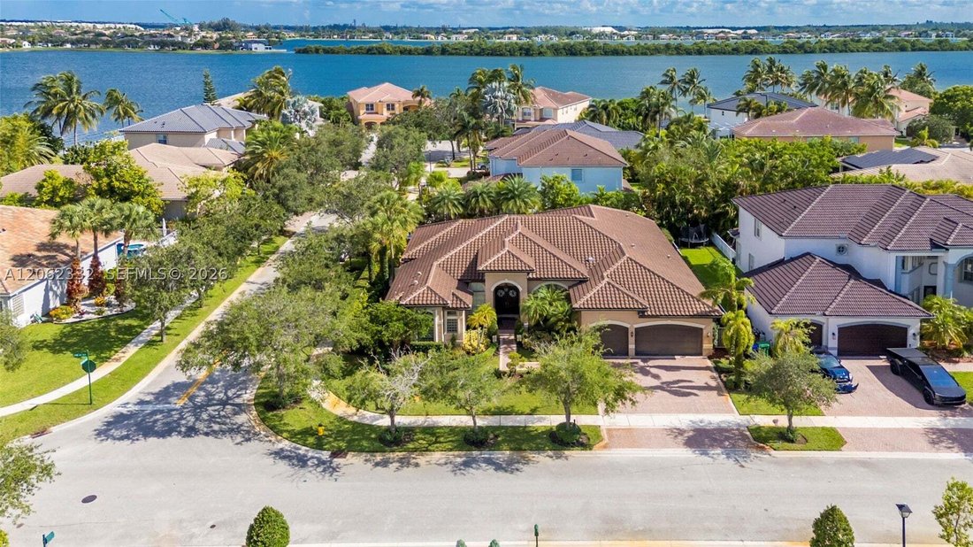 Casa en Miramar, Florida, Estados Unidos 4 - 18601011