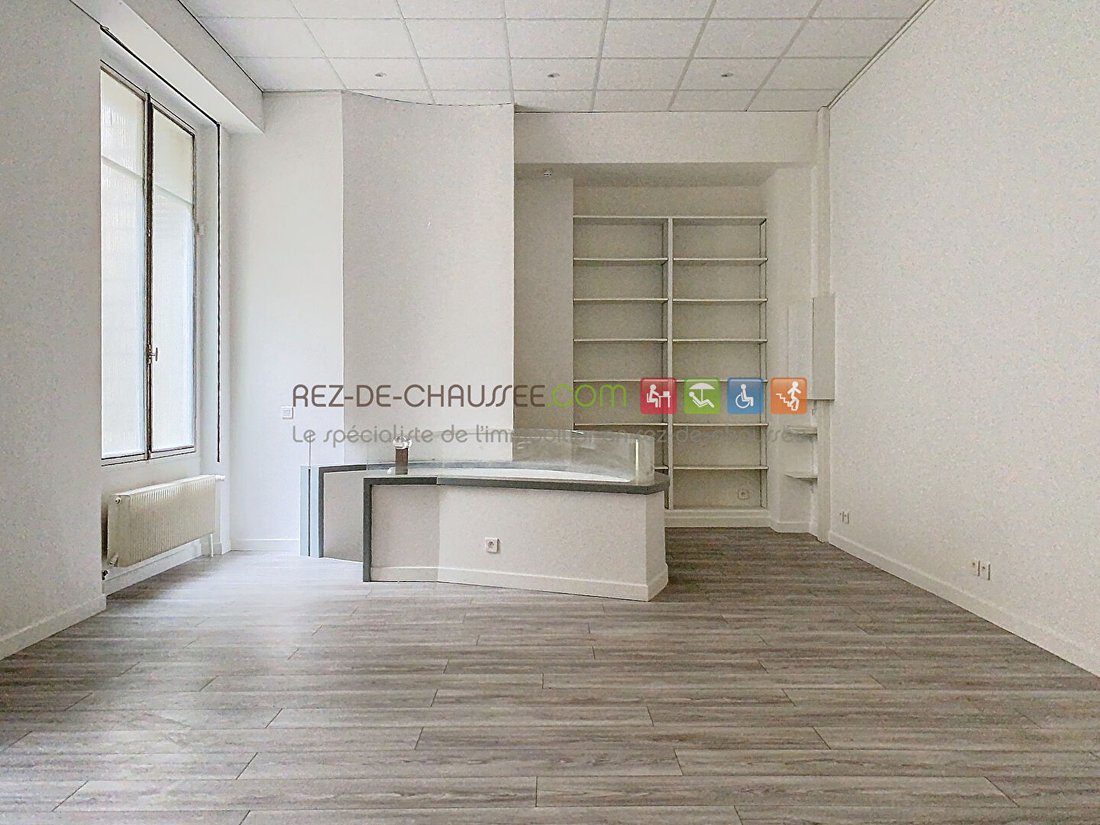 Apartment in Lorette-Martyrs, Paris 9e Arrondissement, Paris 1 - 18597797