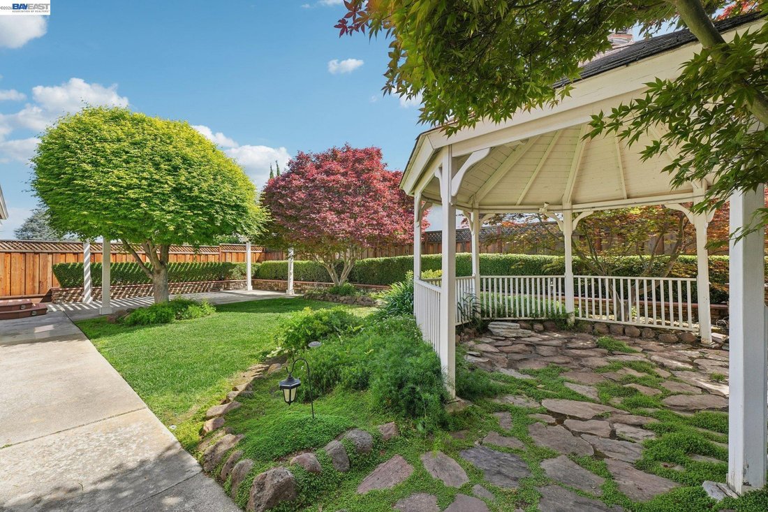 House in Gilroy, California, United States 5 - 18600575