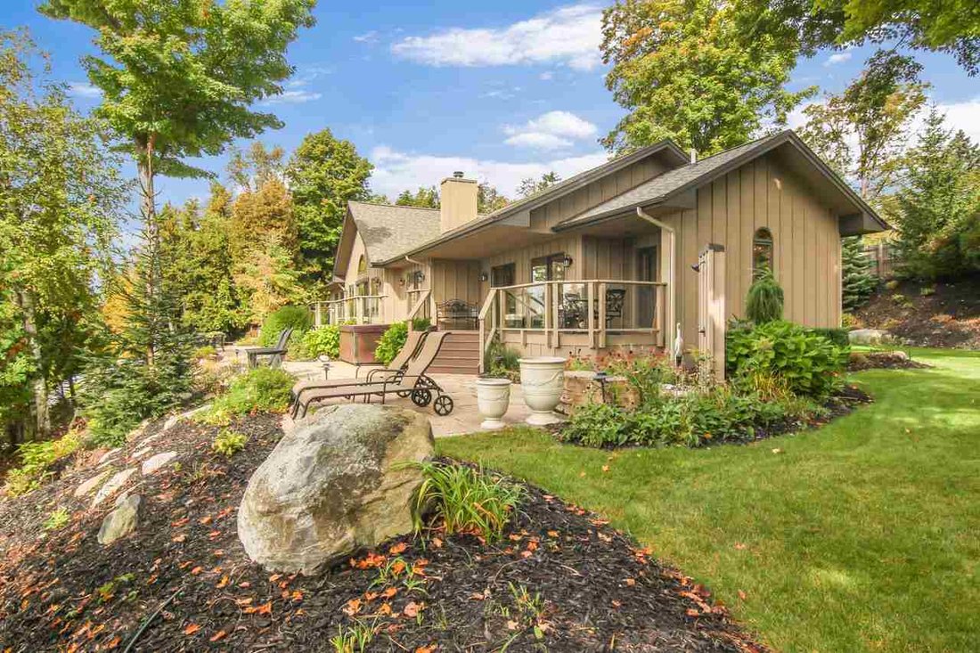 House in Central Lake, Michigan, United States 5 - 18600176