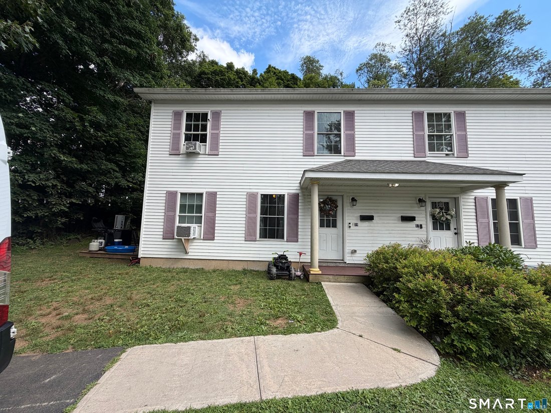 Naugatuck, Connecticut, United States 3 - 18602271