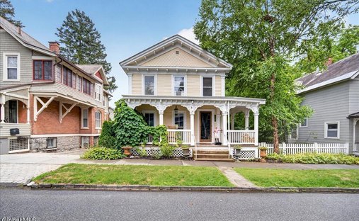 House in Saratoga Springs, New York, United States 1