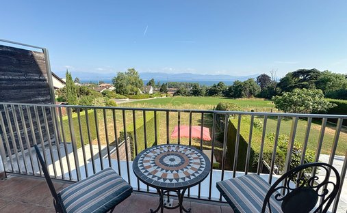 Casa en Mont-sur-Rolle, Cantón de Vaud, Suiza 1