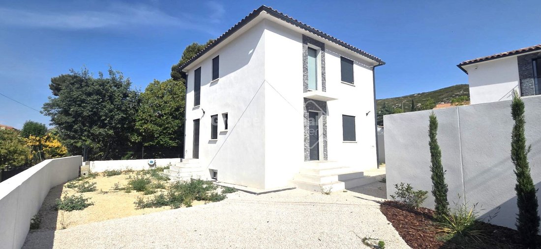 Villa in Le Rove, Provence-Alpes-Côte d'Azur, France 1 - 18602942