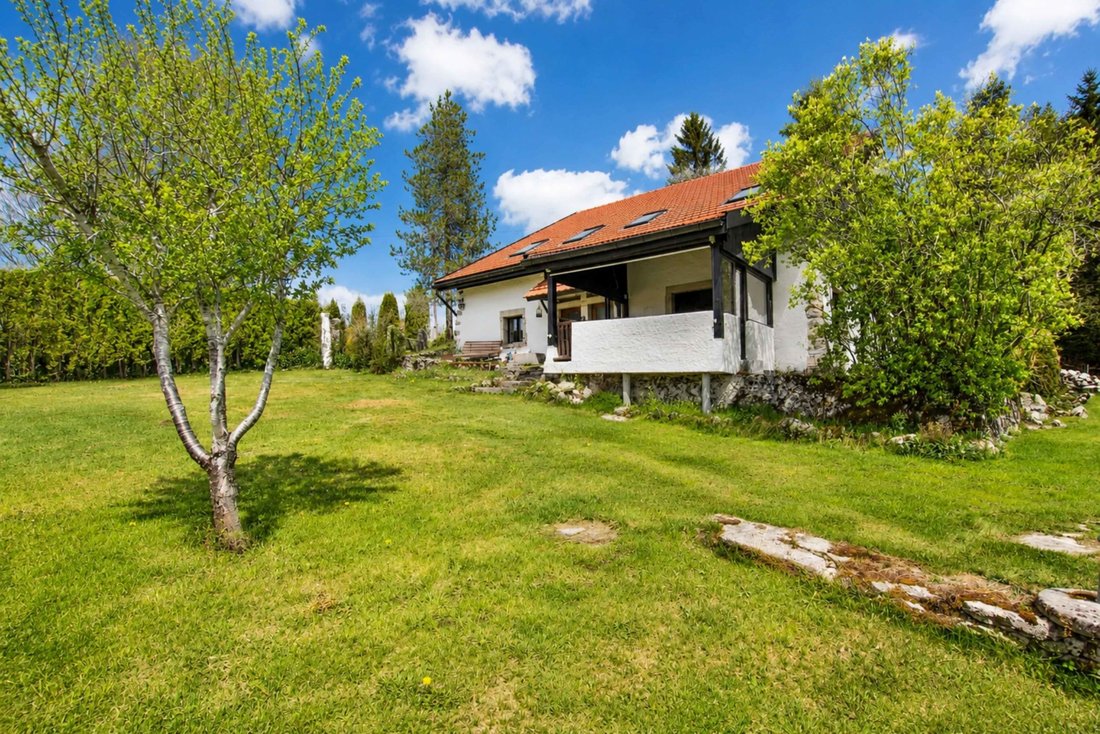 House in Val-de-Travers, Neuchâtel, Switzerland 1 - 18600234
