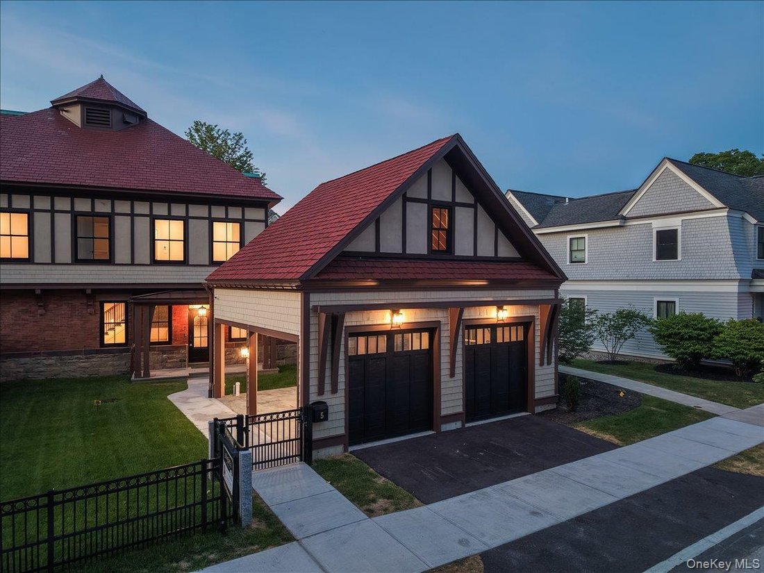 House in Saratoga Springs, New York, United States 1 - 18596522