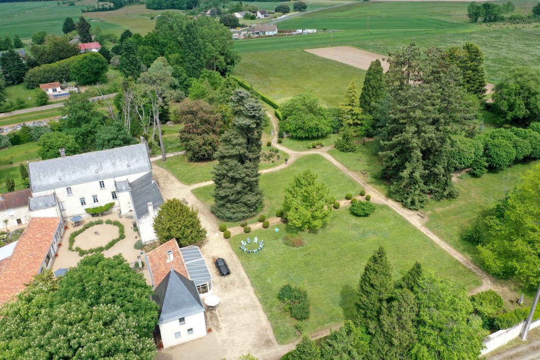 House in Fontevraud-l'Abbaye, Pays de la Loire, France 3 - 16479614