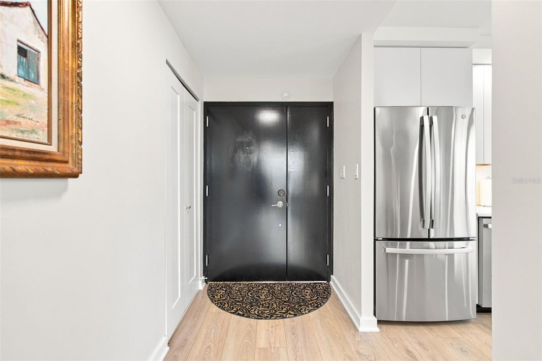 Condo in Sarasota, Florida, United States 4 - 18600941