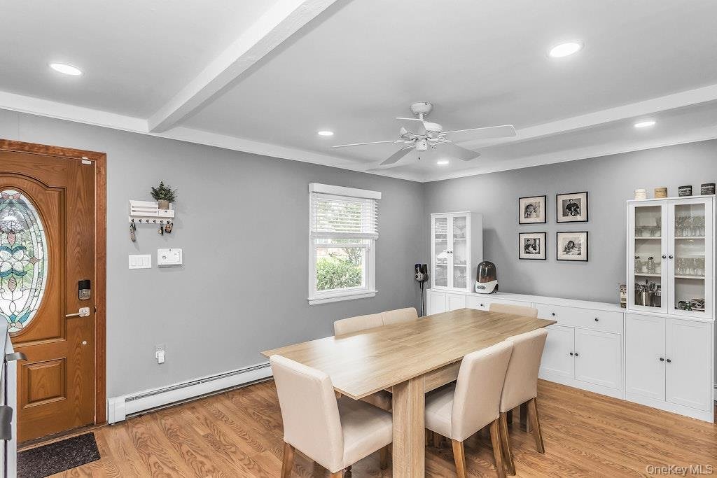 House in Levittown, New York, United States 5 - 18602339
