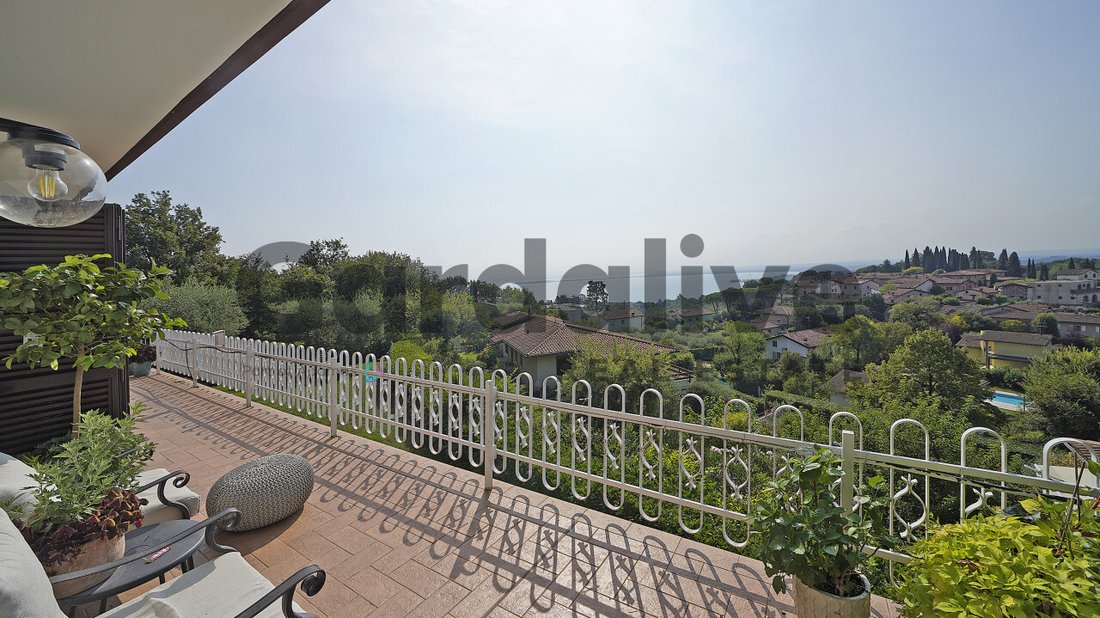 Villa in Padenghe sul Garda, Lombardy, Italy 1 - 18602886