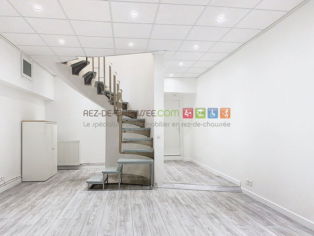Apartment in Lorette-Martyrs, Paris 9e Arrondissement, Paris 5 - 18597797