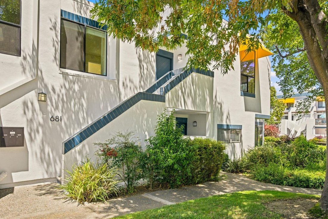 Condo in San Mateo, California, United States 1 - 18596671