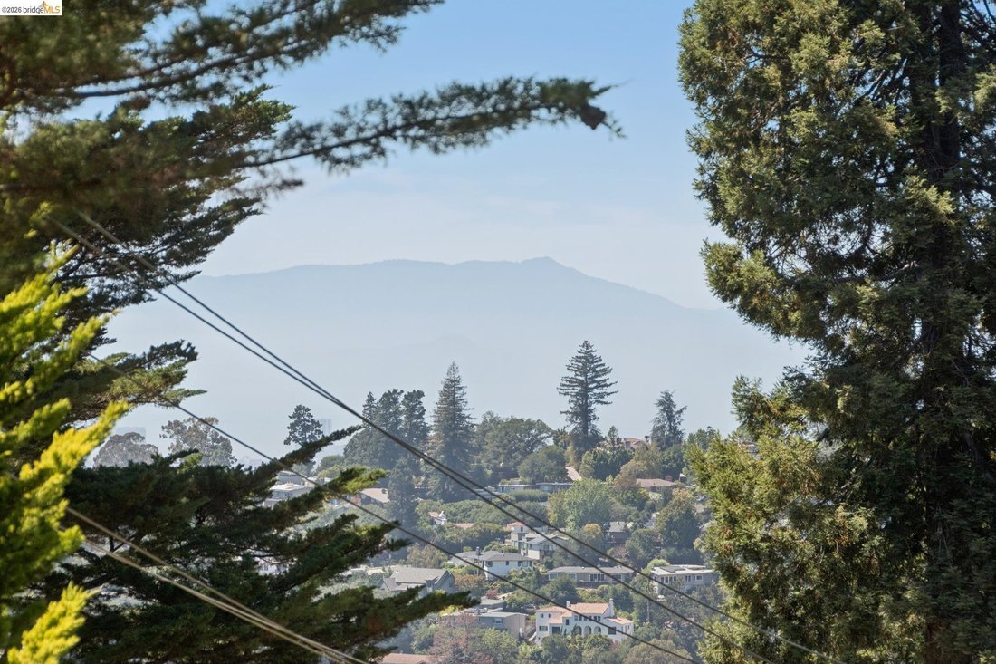 House in Oakland, California, United States 3 - 18596661